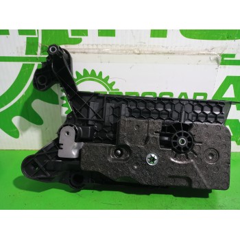 Recambio de soporte bateria para volkswagen t-roc (d11) basis referencia OEM IAM 5Q0915331K  