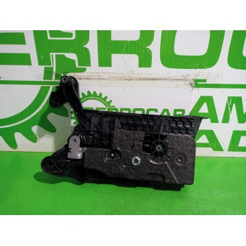 Recambio de soporte bateria para volkswagen t-roc (d11) basis referencia OEM IAM 5Q0915331K  