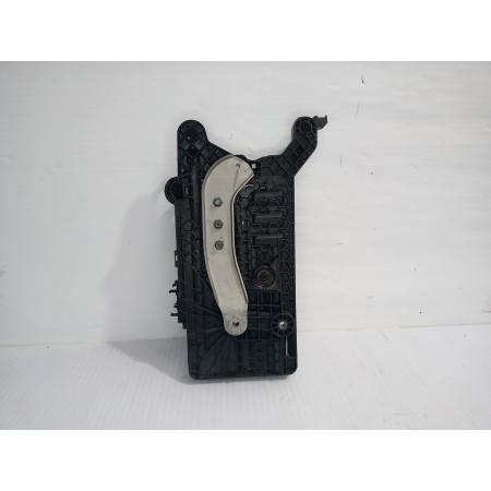 Recambio de soporte bateria para volkswagen touran (5t1) advance bmt referencia OEM IAM 5QF915331A  