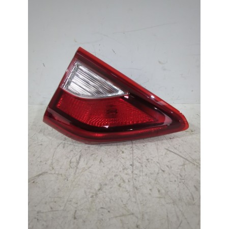 Recambio de piloto trasero izquierdo interior para kia stonic (yb) 1.0 t-gdi referencia OEM IAM 92403H8400  