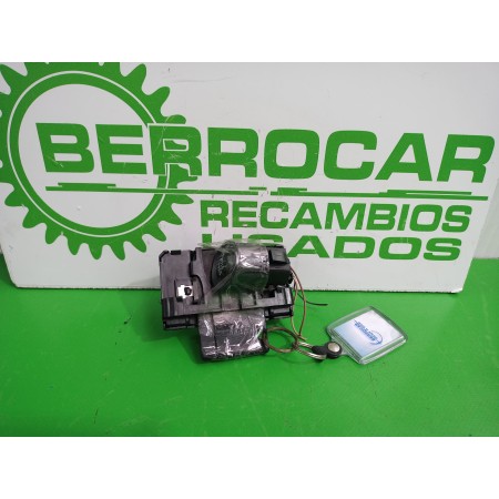 Recambio de conmutador de arranque para renault megane ii classic berlina 1.5 dci diesel referencia OEM IAM 8200125077  