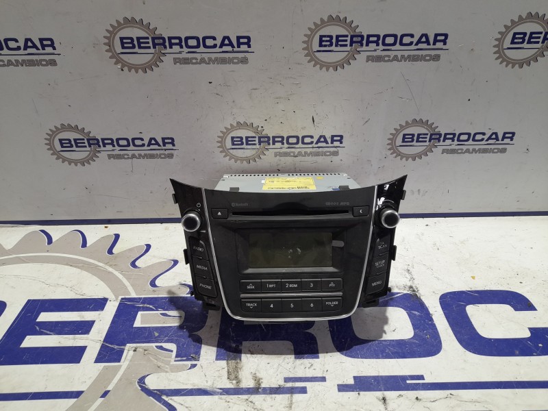 Recambio de sistema audio / radio cd para hyundai i30 referencia OEM IAM AC110A6EE  