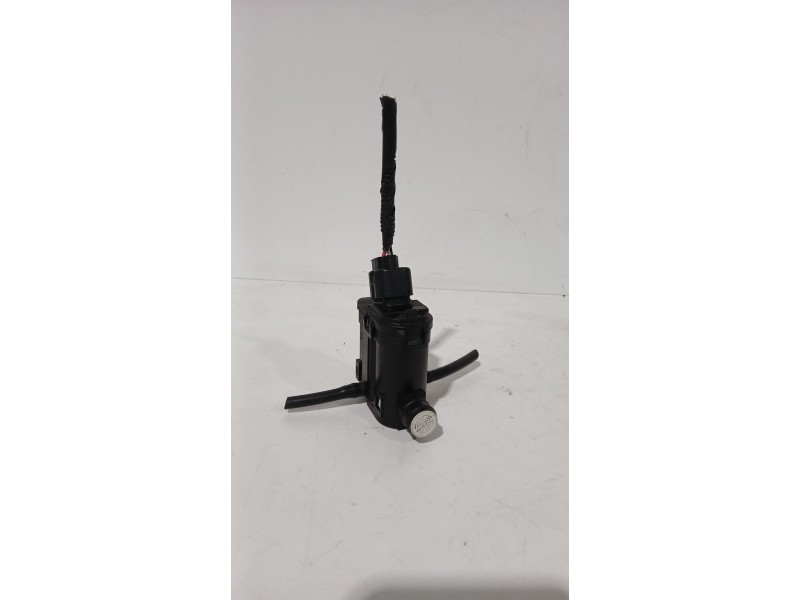 Recambio de bomba limpia para kia stonic (yb) 1.0 t-gdi referencia OEM IAM 985102J500  