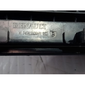 Recambio de moldura izquierda para renault scenic iii bose edition referencia OEM IAM 749850001R  