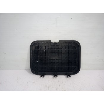 Recambio de moldura izquierda para renault scenic iii bose edition referencia OEM IAM 749850001R  