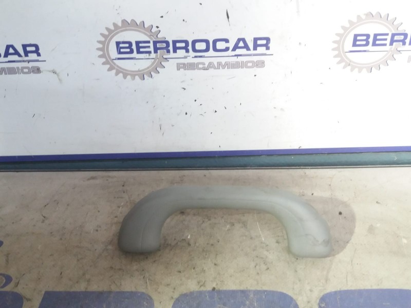 Recambio de asidero techo para kia sorento 2.5 crdi referencia OEM IAM 85342RS000  