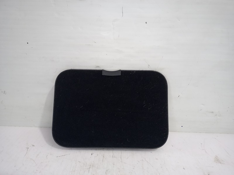 Recambio de moldura derecha para renault scenic iii bose edition referencia OEM IAM 749850001R  