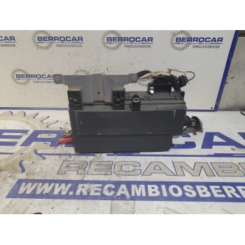 Recambio de caja reles / fusibles para jaguar xe 2.0 diesel cat referencia OEM IAM GX7314C445AB  