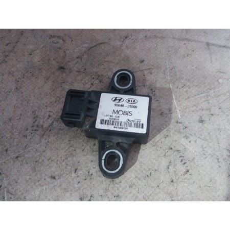 Recambio de sensor para kia sorento 2.5 crdi referencia OEM IAM 956403E000  
