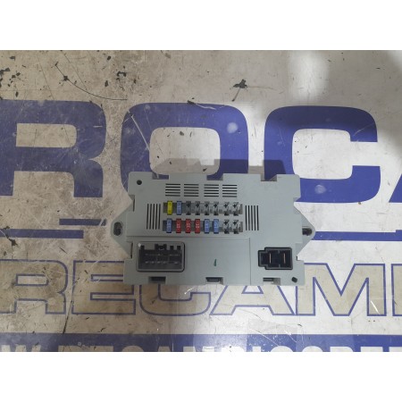 Recambio de caja reles / fusibles para jaguar xe 2.0 diesel cat referencia OEM IAM GX73-14C445-AB  