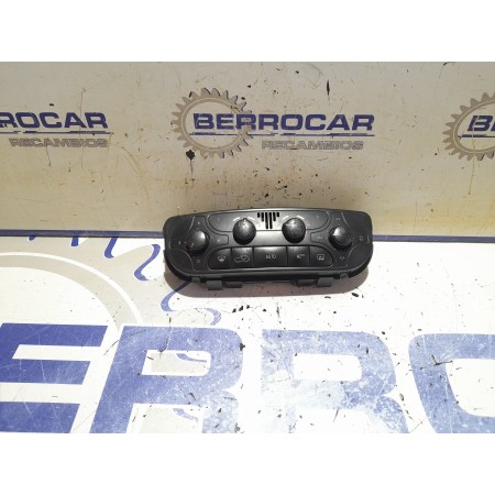 Recambio de mando climatizador para mercedes-benz clase c (w203) berlina 2.2 cdi cat referencia OEM IAM F011020549  