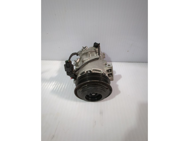 Recambio de compresor aire acondicionado para kia stonic (yb) 1.0 t-gdi referencia OEM IAM 97701H8400  