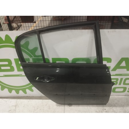 Recambio de puerta trasera derecha para renault megane ii classic berlina 1.5 dci diesel referencia OEM IAM 7751475036  