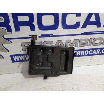 Recambio de soporte bateria para kia sportage 2.0 turbodiesel cat referencia OEM IAM 371502E500  