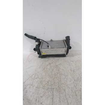 Recambio de intercooler para kia stonic (yb) 1.0 t-gdi referencia OEM IAM 2827004610  