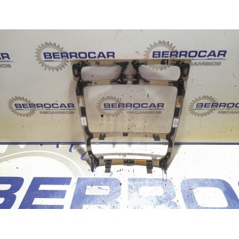 Recambio de moldura interior para mercedes-benz clase c (w203) berlina 2.2 cdi cat referencia OEM IAM A2036802539  