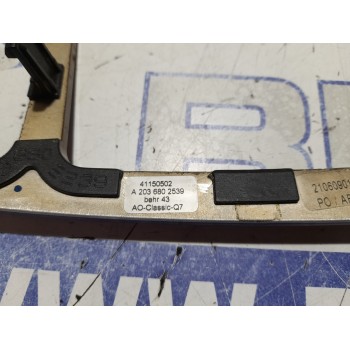 Recambio de moldura interior para mercedes-benz clase c (w203) berlina 2.2 cdi cat referencia OEM IAM A2036802539  