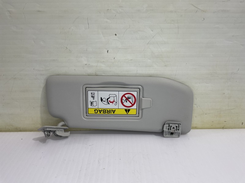 Recambio de parasol derecho para jeep avenger altitude referencia OEM IAM 735790345  