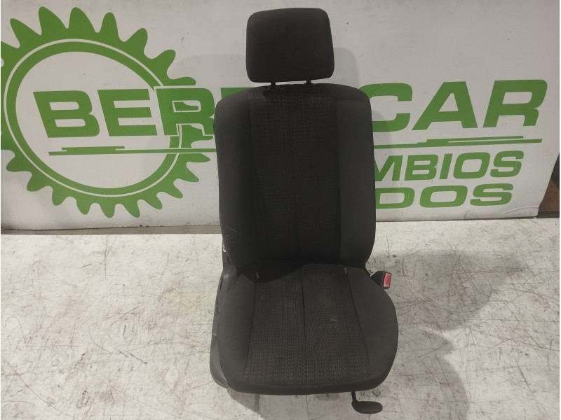 Recambio de asiento delantero derecho para renault megane ii classic berlina 1.5 dci diesel referencia OEM IAM 7701054005  