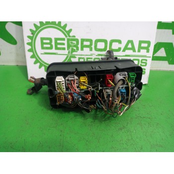 Recambio de caja reles / fusibles para seat ibiza (6l1) 1.9 sdi referencia OEM IAM 6Q0937403B  