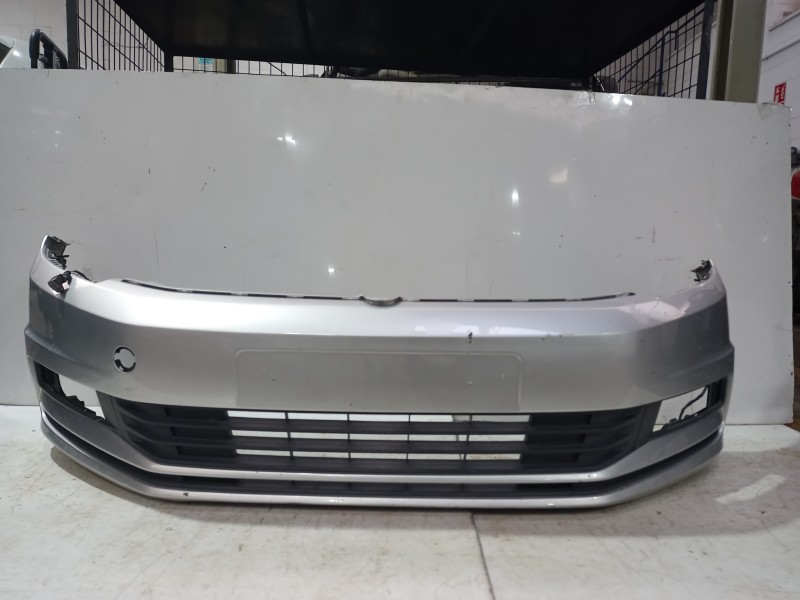 Recambio de paragolpes delantero para volkswagen touran (5t1) advance bmt referencia OEM IAM 5TA807217  