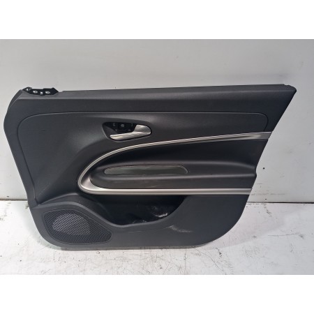 Recambio de guarnecido puerta delantera derecha para jeep avenger altitude referencia OEM IAM 2976323X  