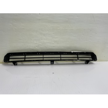 Recambio de rejilla para jeep avenger altitude referencia OEM IAM 735768117  