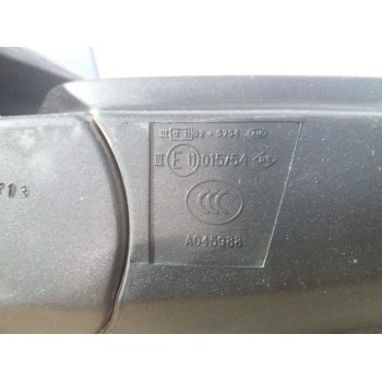 Recambio de retrovisor derecho para kia sorento 2.5 crdi referencia OEM IAM A045988  