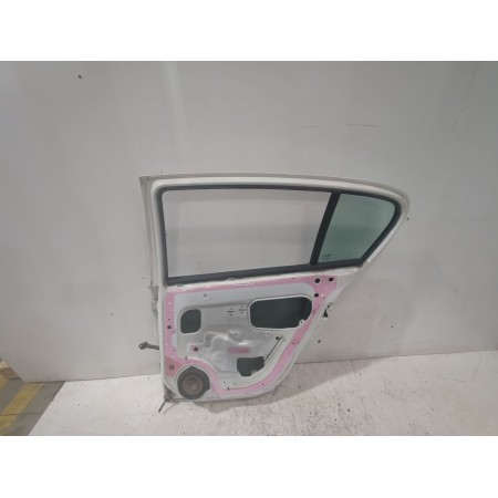 Recambio de puerta trasera derecha para opel astra h (a04) 1.7 cdti (l48) referencia OEM IAM 94710107  