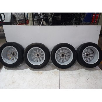 Recambio de juego llantas para volkswagen touran (5t1) advance bmt referencia OEM IAM 5TA601025  