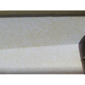 Recambio de moldura izquierda para opel corsa f edition referencia OEM IAM 39196896  