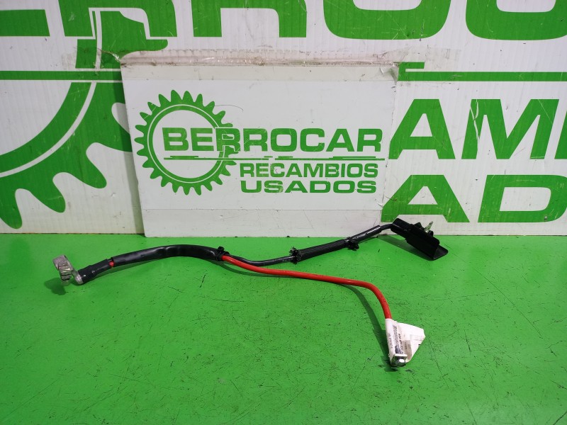 Recambio de borna postiva para volkswagen t-roc (d11) basis referencia OEM IAM 5Q0971228AE  