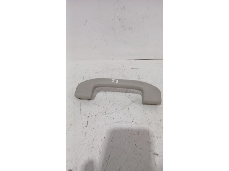 Recambio de asidero techo trasero derecho para nissan juke (f15) 1.5 dci referencia OEM IAM 739401KL0B  