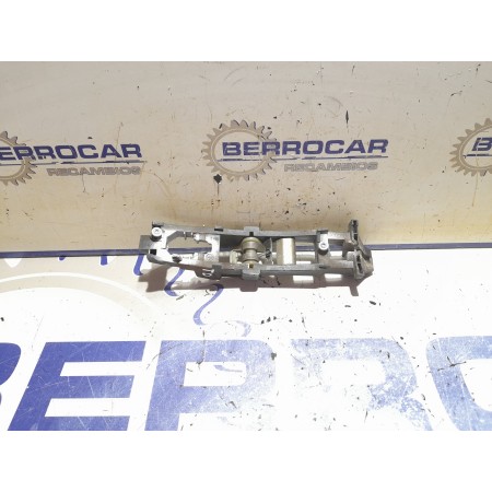 Recambio de soporte maneta para mercedes-benz clase c (w203) berlina 2.2 cdi cat referencia OEM IAM 2037600134  