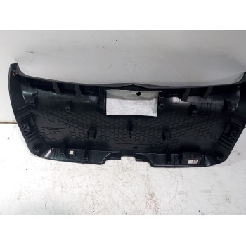 Recambio de guarnecido porton trasero para jeep avenger altitude referencia OEM IAM 735772691  