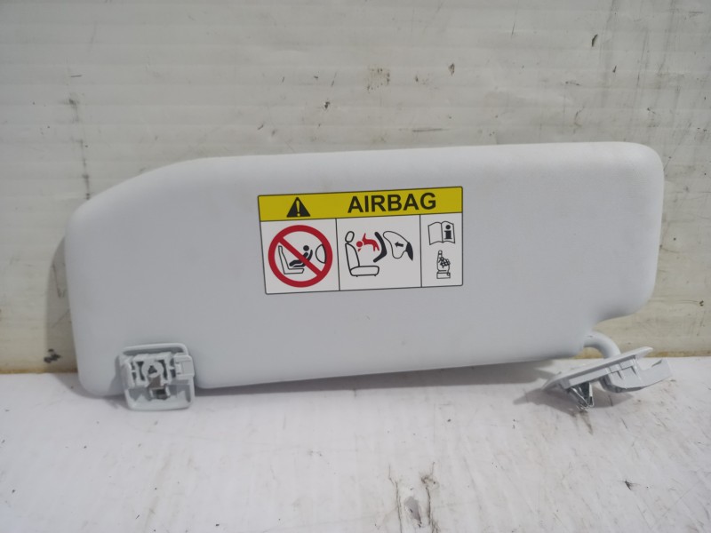 Recambio de parasol derecho para opel corsa f edition referencia OEM IAM 98100807ZD  