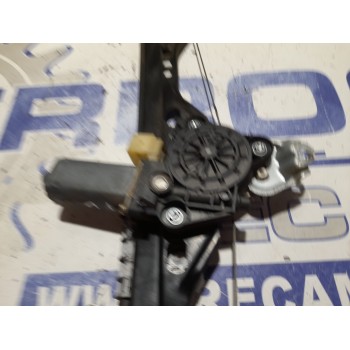Recambio de elevalunas trasero derecho para mercedes-benz clase c (w203) berlina 2.2 cdi cat referencia OEM IAM 104047XXX  