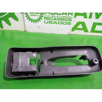 Recambio de moldura para nissan micra (k11) básico referencia OEM IAM 969154F  