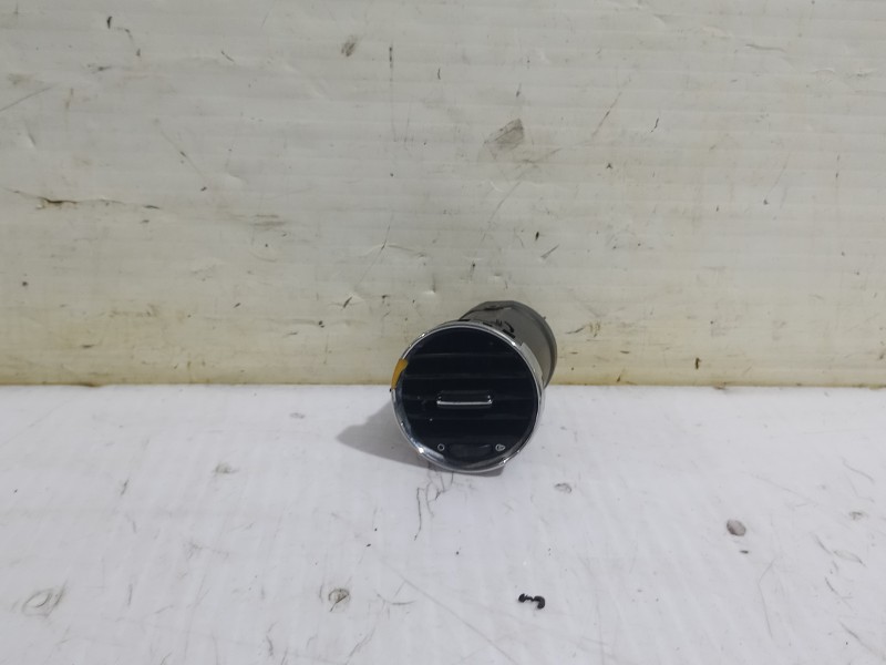 Recambio de rejilla aireadora para peugeot 308 sw envy referencia OEM IAM 9658515377  