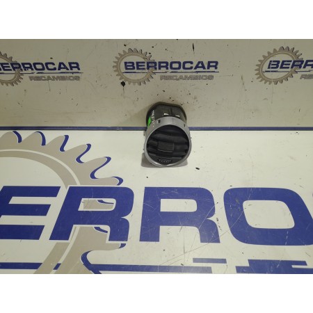 Recambio de rejilla aireadora para seat exeo berlina (3r2) 2.0 tdi referencia OEM IAM 3R0820951  