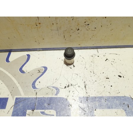 Recambio de mechero para mercedes-benz clase c (w203) berlina 2.2 cdi cat referencia OEM IAM A0008201853  