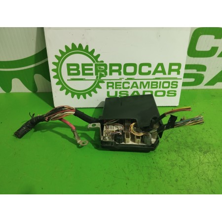 Recambio de caja reles / fusibles para renault megane ii classic berlina 1.5 dci diesel referencia OEM IAM 8200481866  