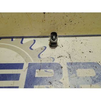 Recambio de mando elevalunas delantero derecho para mercedes-benz clase c (w203) berlina 2.2 cdi cat referencia OEM IAM A2038200