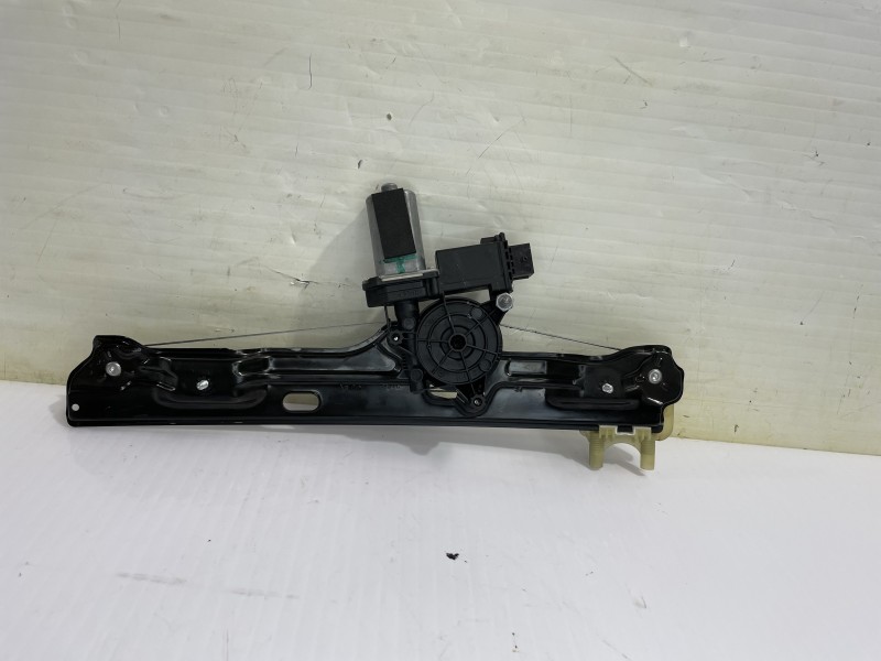 Recambio de elevalunas delantero izquierdo para jeep avenger altitude referencia OEM IAM 52232932  