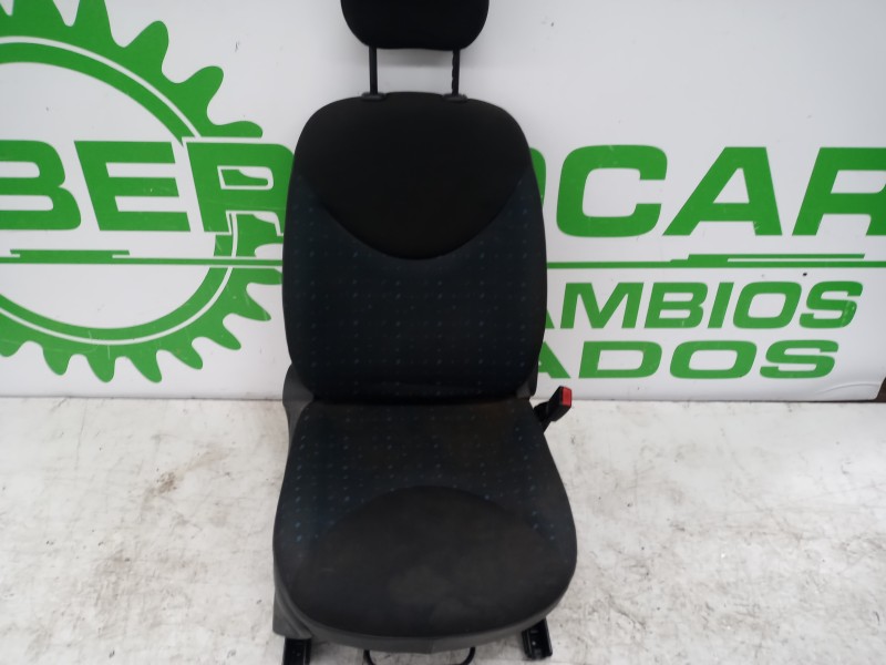 Recambio de asiento delantero derecho para citroën c3 1.4 hdi sx referencia OEM IAM 8861TP  
