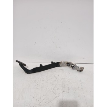 Recambio de pedal embrague para toyota avensis sedán (_t25_) 2.0 d-4d (adt250_) referencia OEM IAM 16092A01  