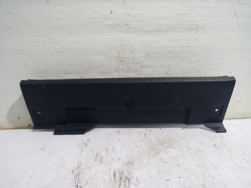 Recambio de moldura maletero para opel corsa f edition referencia OEM IAM 98233059ZD  