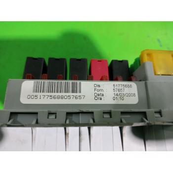 Recambio de caja reles / fusibles para fiat bravo (198) 1.9 dynamic multijet referencia OEM IAM 51775688  