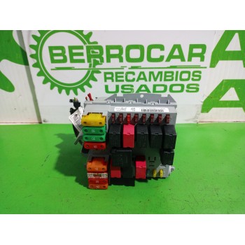 Recambio de caja reles / fusibles para fiat bravo (198) 1.9 dynamic multijet referencia OEM IAM 51775688  