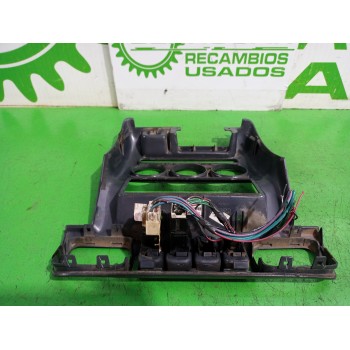 Recambio de moldura para nissan micra (k11) básico referencia OEM IAM 68260  